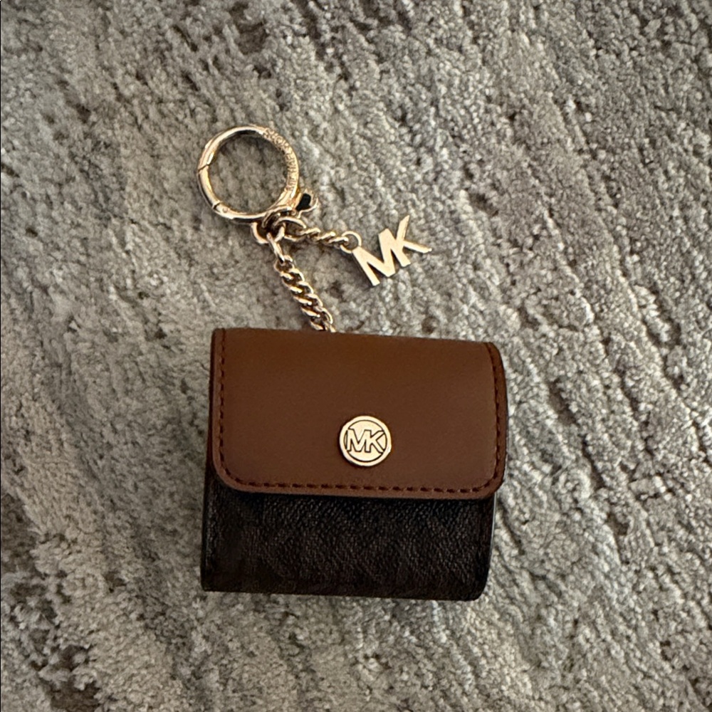 Michael Kors Tan and Black AirPods Holder